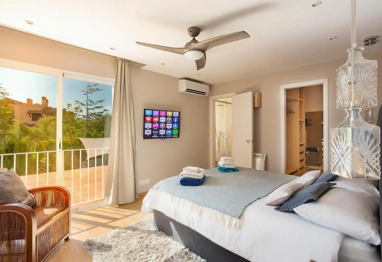 Casa Eucalyptus Family Home Estepona Holiday home